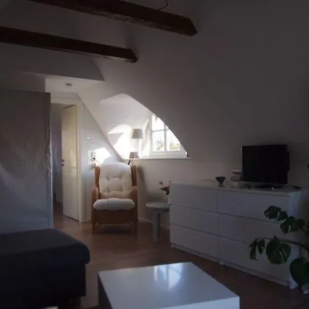 Reetdach - Promenadenblick - 500m Zum Prerow